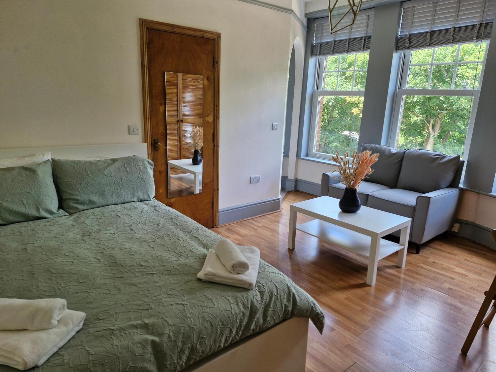 Bright Studio Apartment In A Perfect Location London Exterior photo